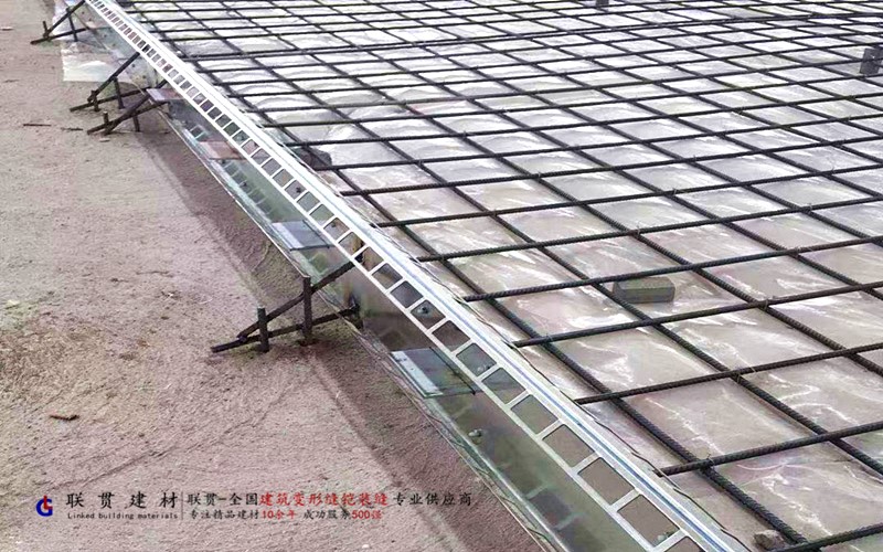 郴州市LG160-3000镀锌钢板铠装缝案例